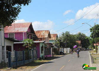 A street in the Carmen neighborhood of Puerto Armuelles, Panama