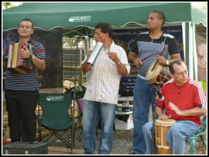 4 musicians playing Panamanian music