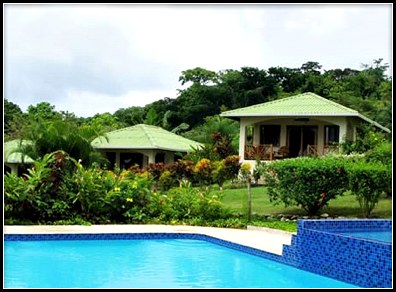 swimming pool and cabanas at Hooked on Panama