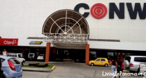 Shopping center in David Panama with Conway, Subway & Claro