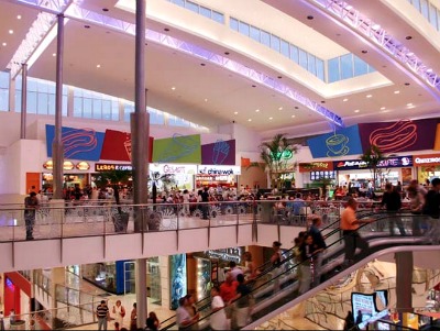 Escalators and food court of Mall in panama