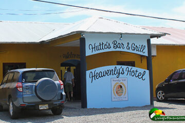 Street entrance to Heavenly's Hotel & Hutto's Bar & Grill