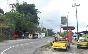 Road with bus stops on both sides in Cuestra Piedra, Panama